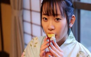架乃ゆらのカップ数やAVデビュー時期を紹介!SNSでの活動は?